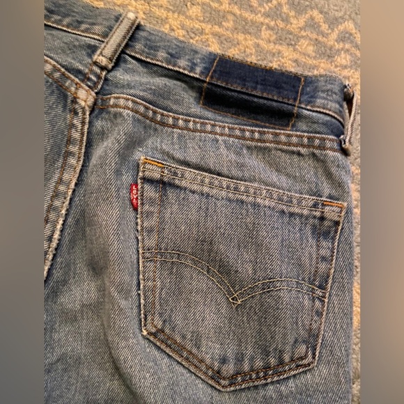 Vintage Levi’s Jeans - Picture 5 of 5